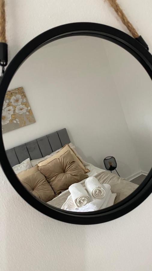 Bv Luxury Spacious 3 Bedroom House At Isaac Close 맨체스터 외부 사진
