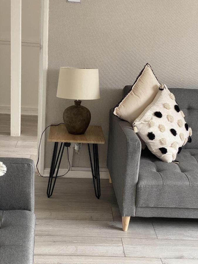 Bv Luxury Spacious 3 Bedroom House At Isaac Close 맨체스터 외부 사진